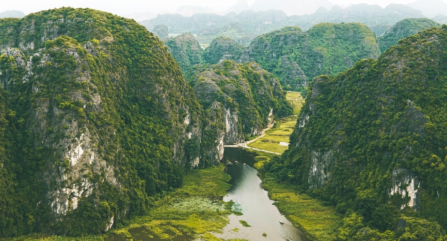 Day 5: Pu Luong - Ninh Binh - Tam Coc (Sampan Cruise In Thung Nham) (Breakfast, Lunch)